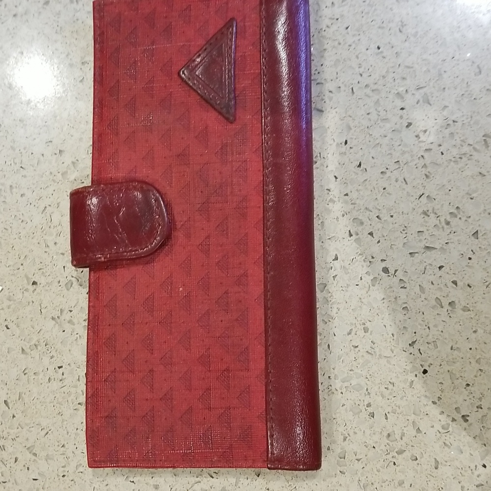 Luz Clairborn Red Triangular Pattern Checkbook Wa… - image 5